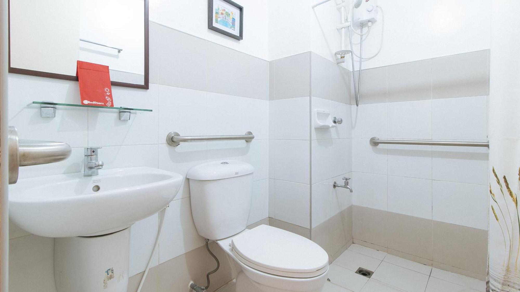 סן פדרו מקאטי Reddoorz @ Melbourne Suites Makati מראה חיצוני תמונה
